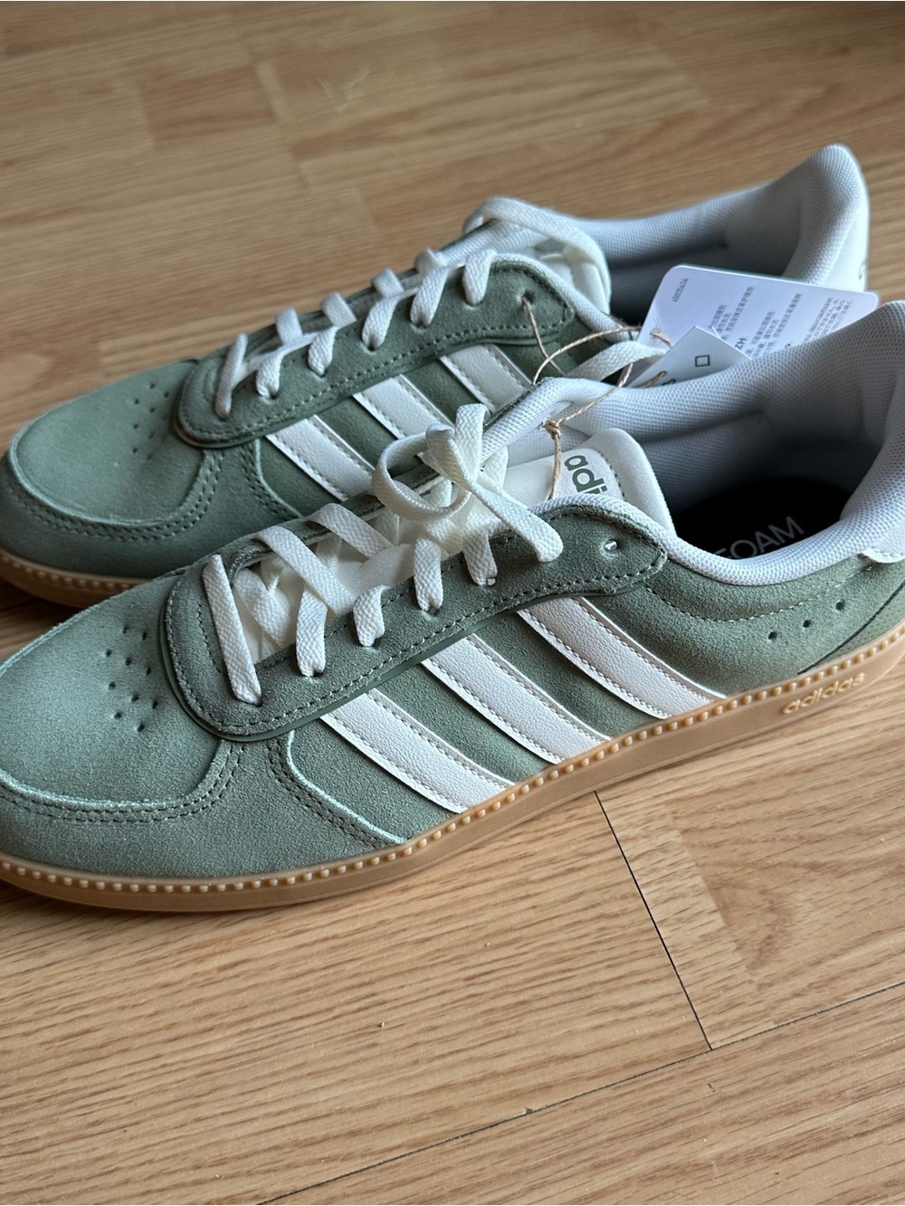 adidas Breaknet Sleek Shoes / Green / Women’s / Size 8 and 9 - Picture 3 of 7